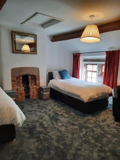 18Th-Century Three-Bedroom Mill Worker'S Cottage Cromford Exterior foto